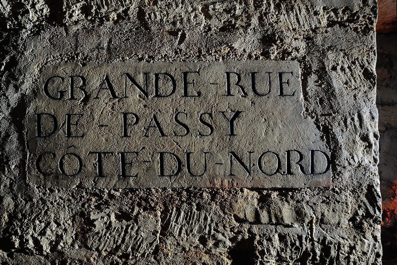 Grande rue de Passy côté su nord.