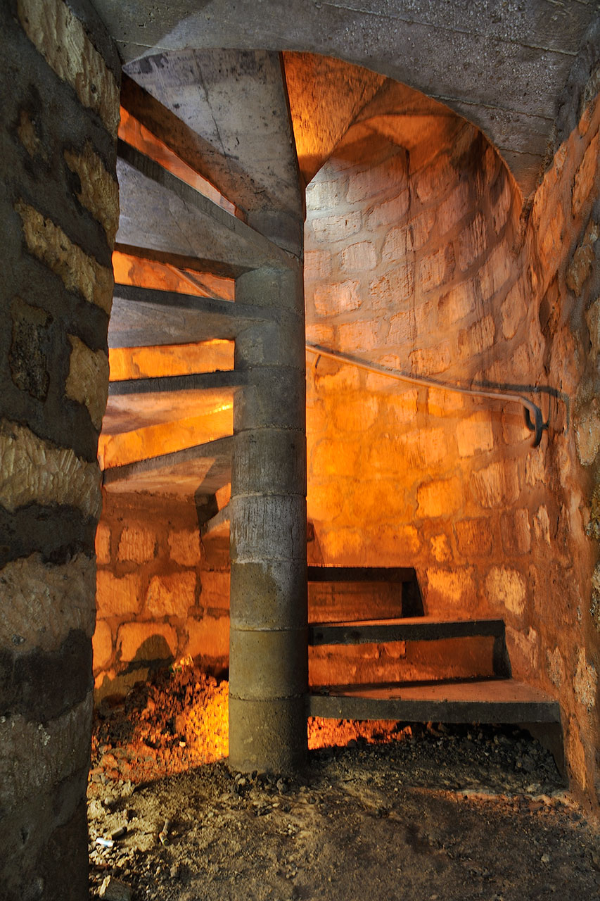 Escalier secondaire colimaçon