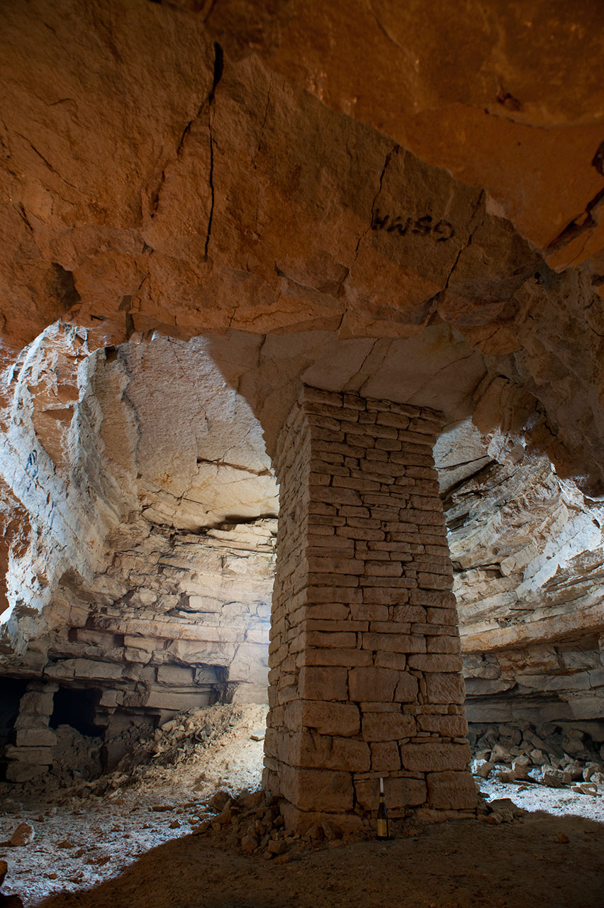 Pilier maçonné consolidant une cloche de fontis