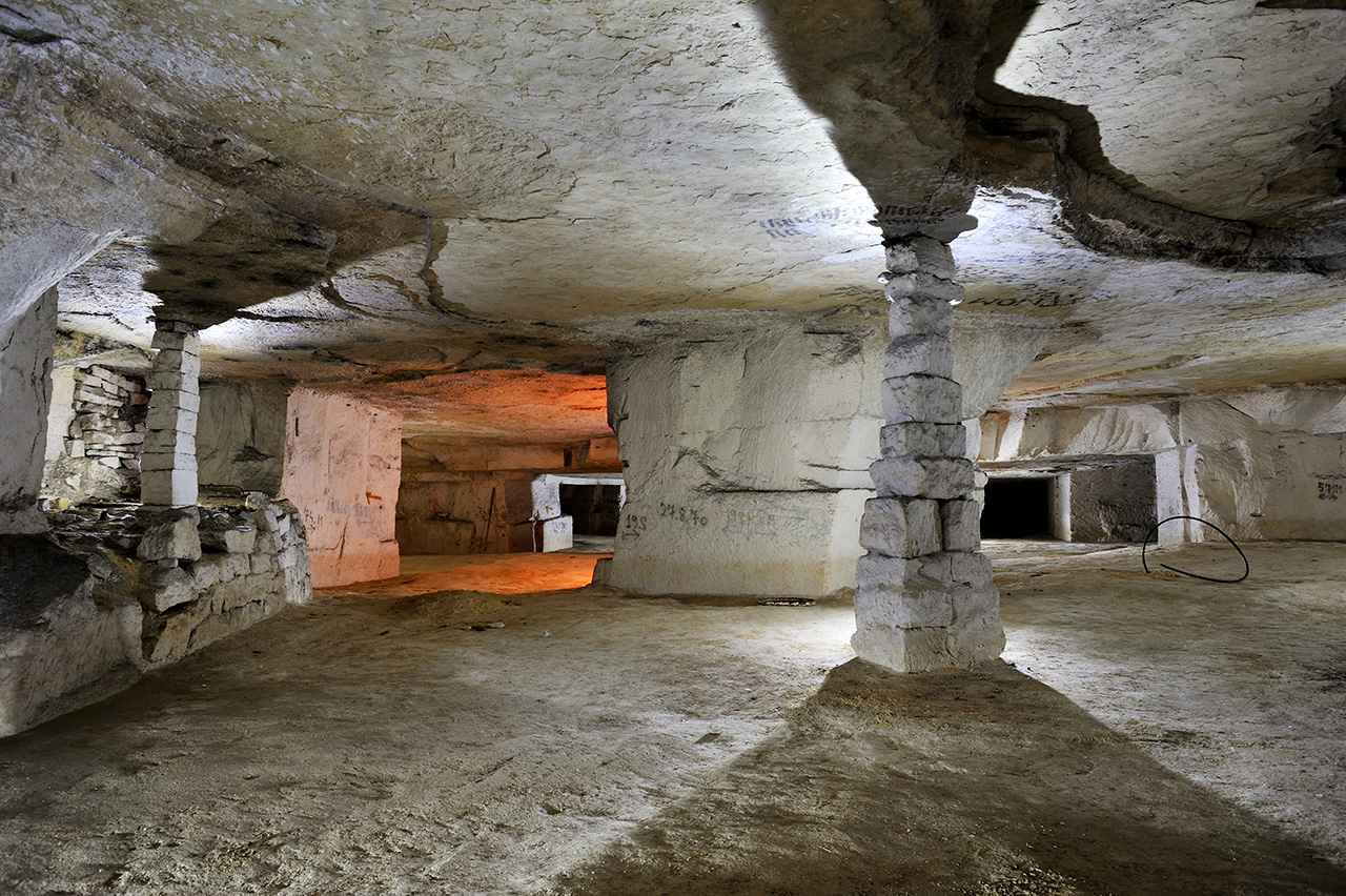 Pilier à bras