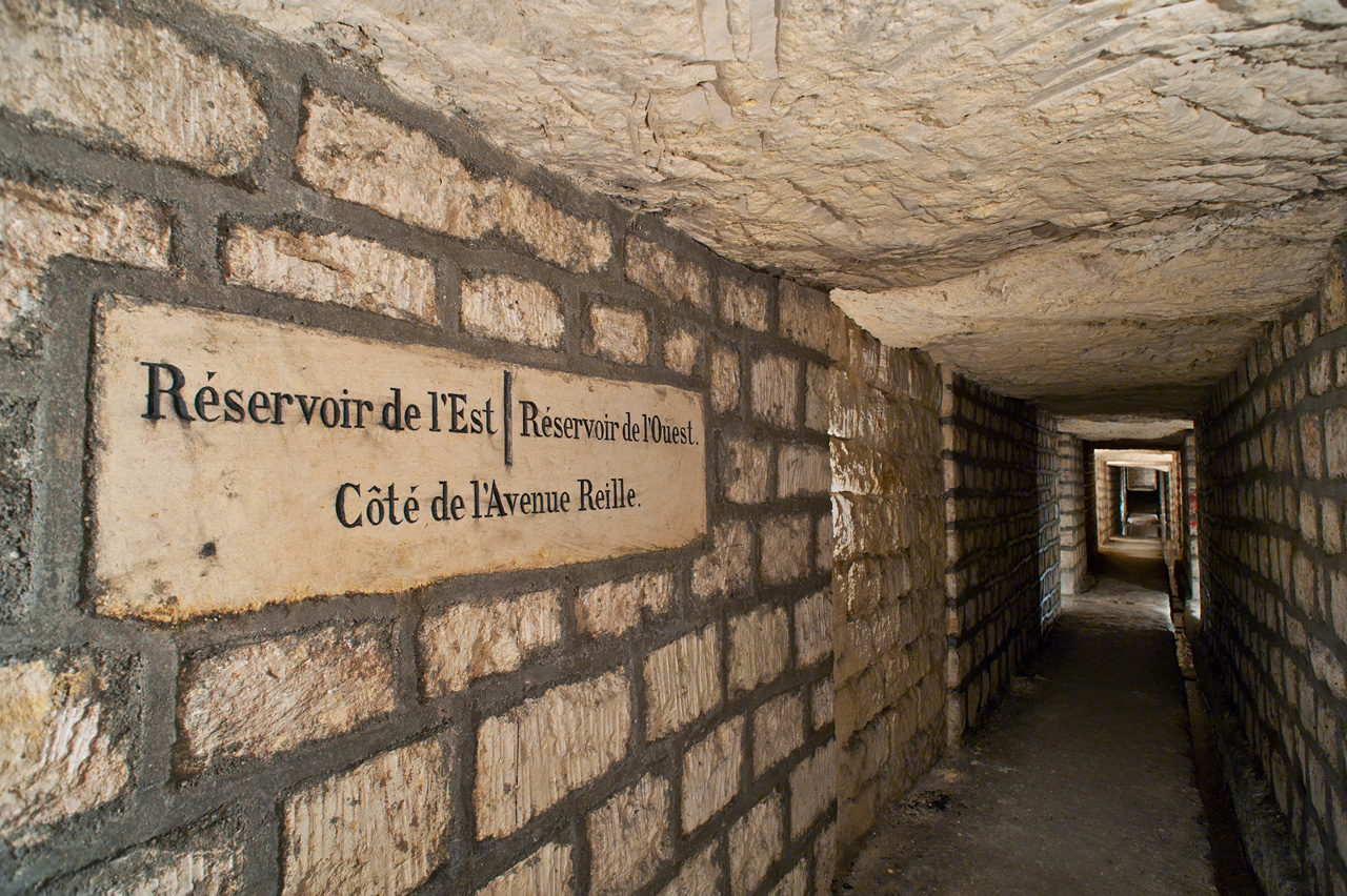 Réservoir de l'Est | Réservoir de l'Ouest. Côté de l'Avenue Reille.