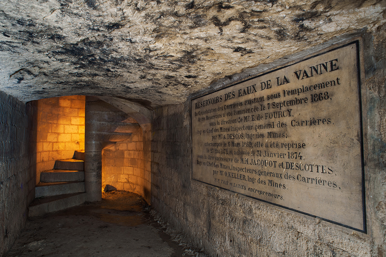 Plaque commémorative - réservoirs de la Vanne.