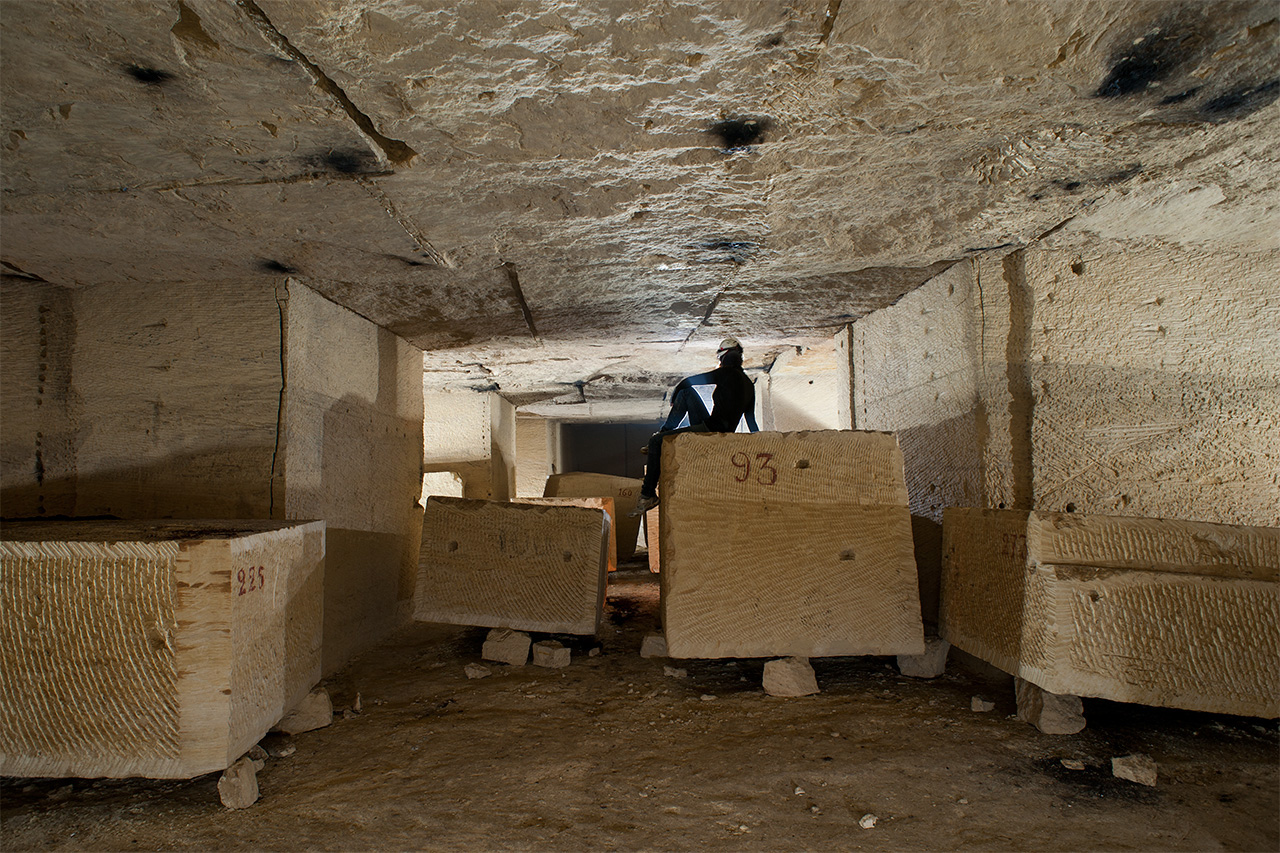 Silhouette et blocs taillés