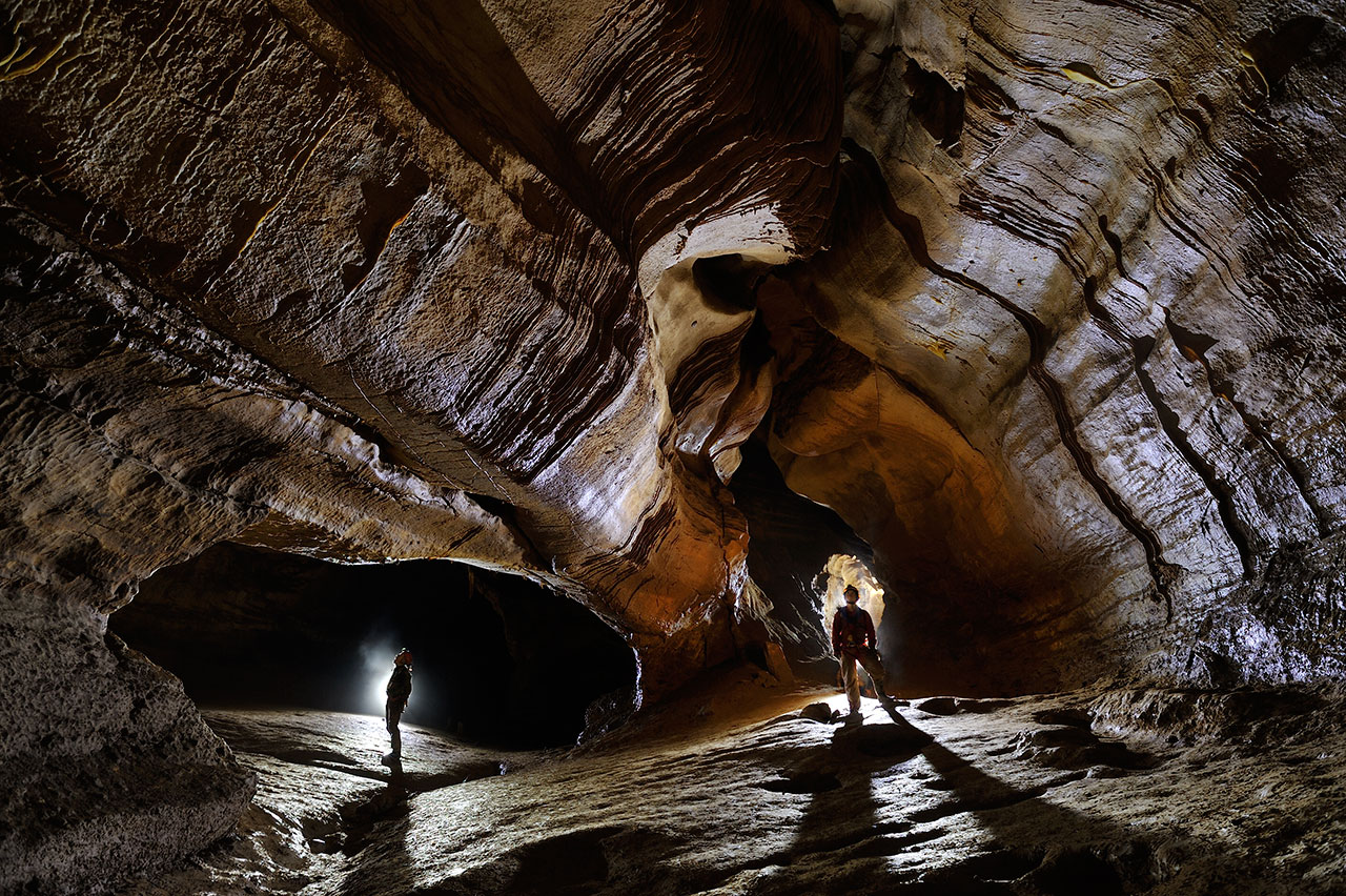 Grotte de la Malatière, galerie du Métro, Bournois (Doubs)