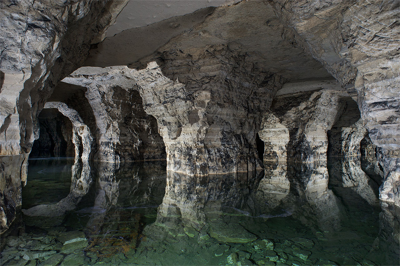 Lacs et piliers tournés, Île-de-France